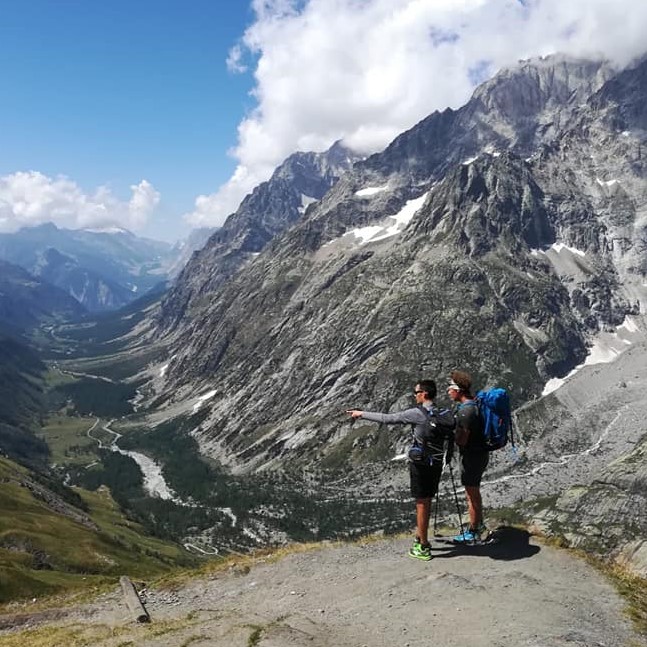 Guide d'agence de randonnée Tour du Mont Blanc